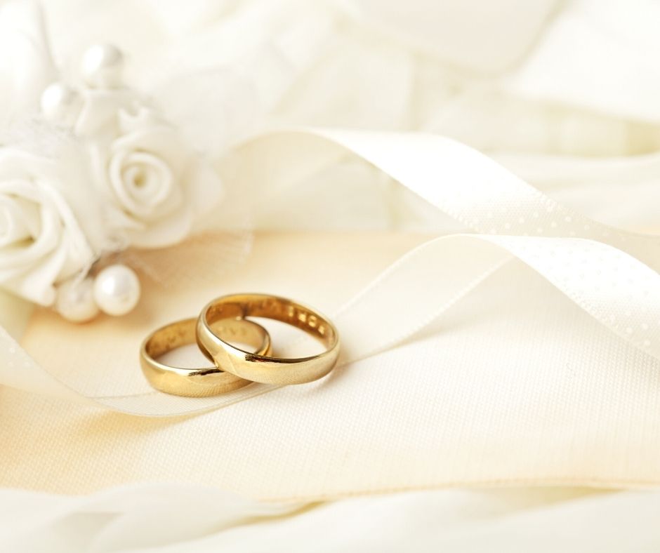 Regola, tradizioni e storia dell'anello di fidanzamento