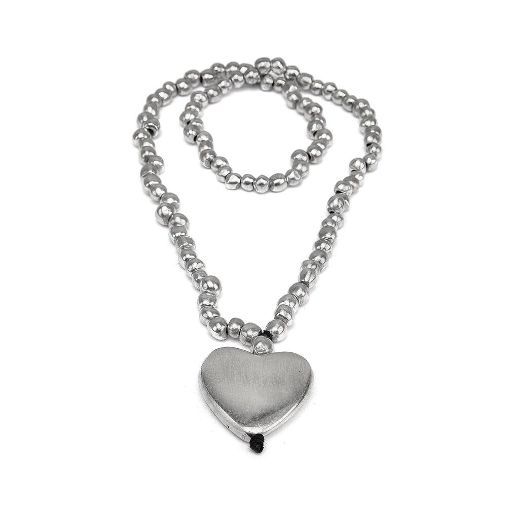 collana-vestopazzo-lunga-sfere-e-cuore-alluminio-al02185